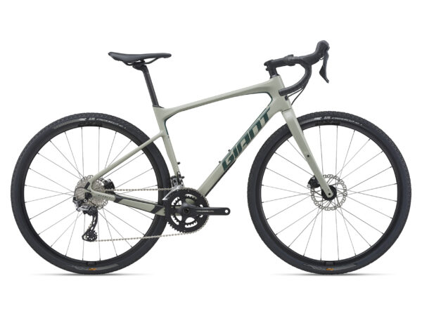 Giant Revolt Advanced 2 Carbon